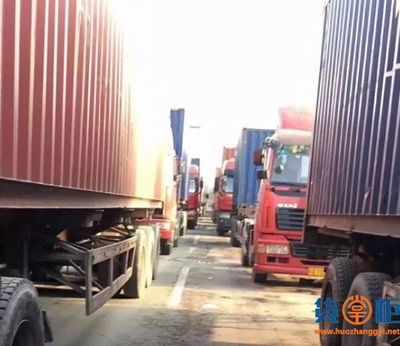 集卡車隊與工廠日漸加深的直觀沖突